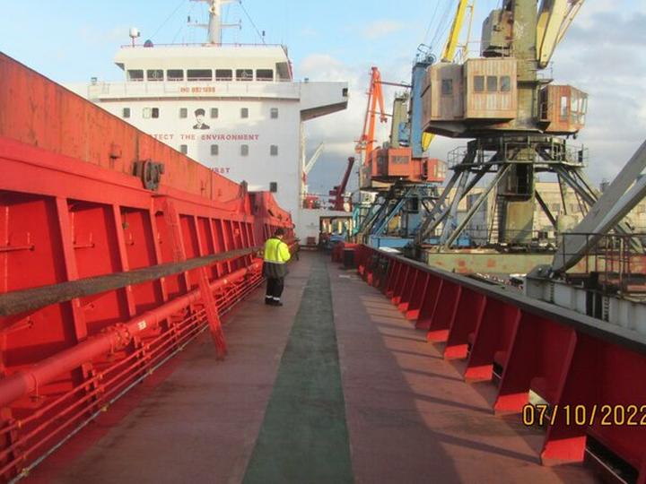 Quần dáng cong đang gây sốt với thiết kế độc đáo và tính ứng dụng cao, giúp tạo hiệu